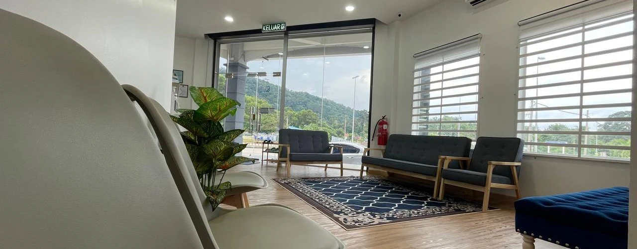 klinik diana foyer seats